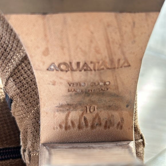 Aquatalia Italian Champagne Tan Suede Ankle Boots - Women’s size 40 or US 9 - Picture 13 of 13